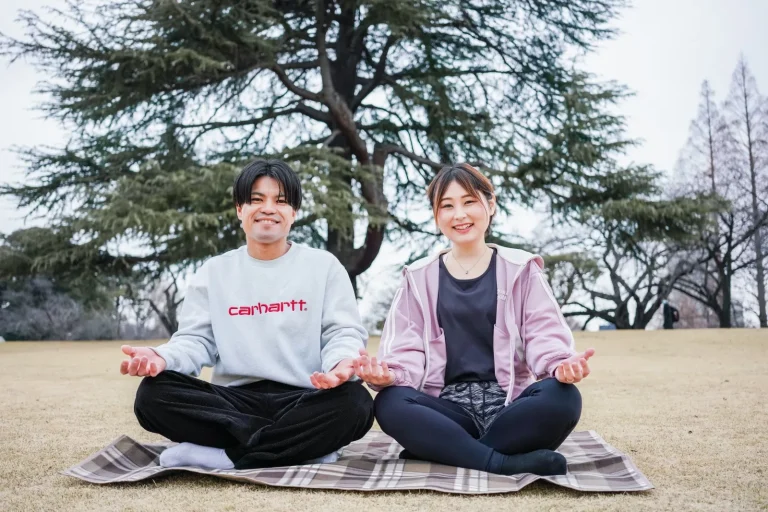 「初めて会ったときに運命を感じました」ヨガ好き彼女と野球好き彼氏のカップルストーリー