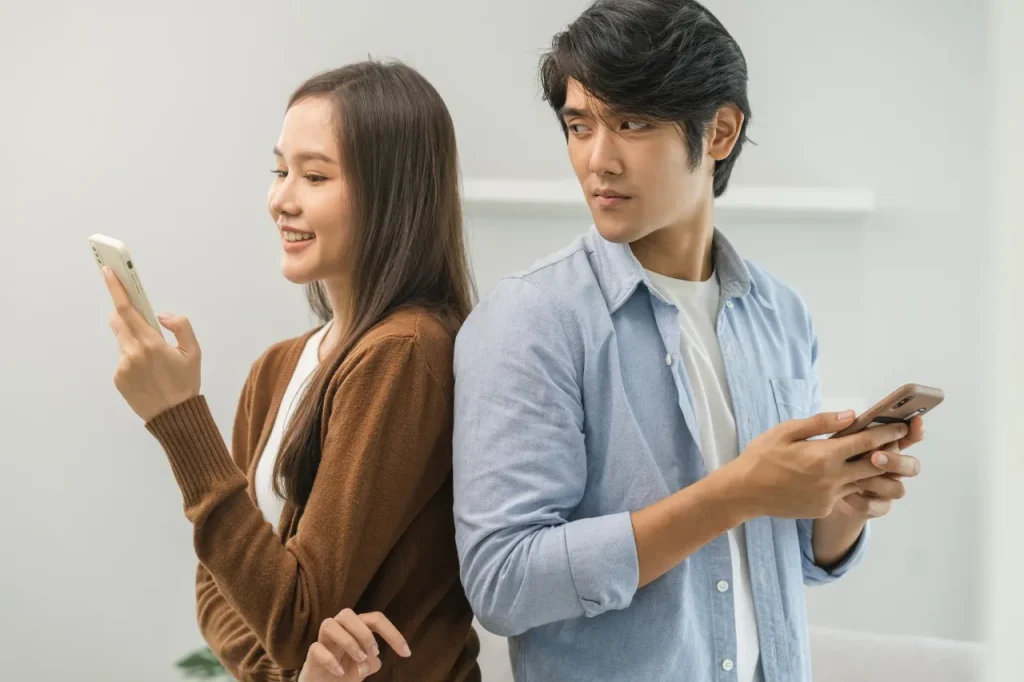 彼女の動向が気になる男性