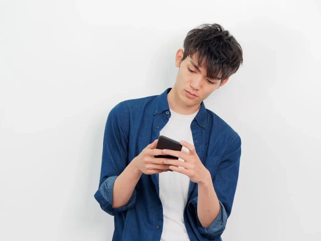 マッチングアプリで大学名を公開するのは、おすすめできない