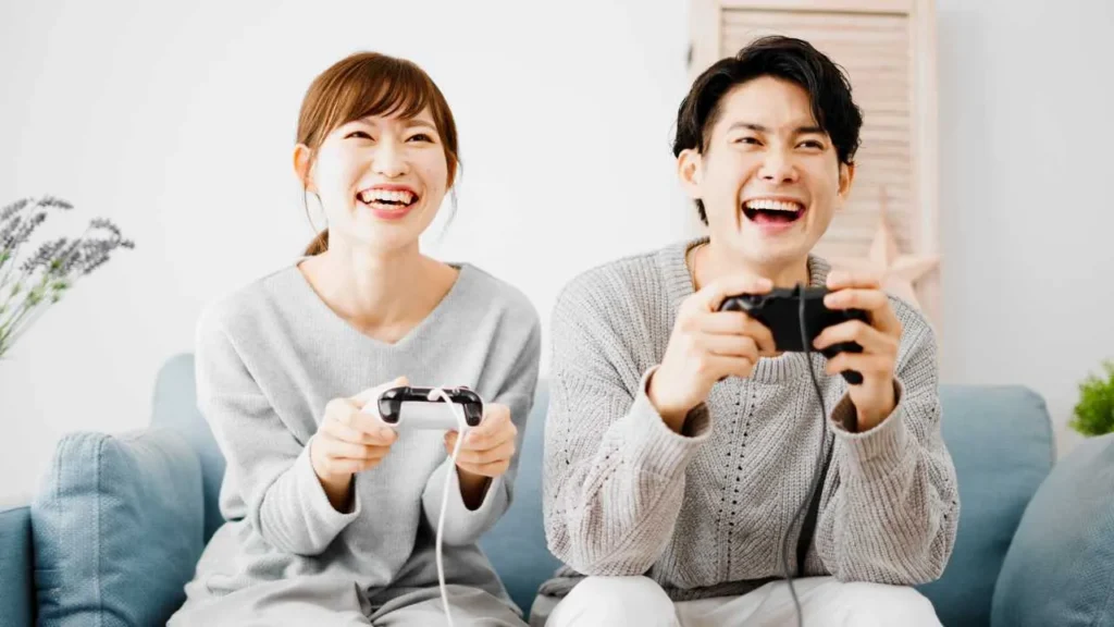 オンラインゲームで出会って付き合った体験談を紹介